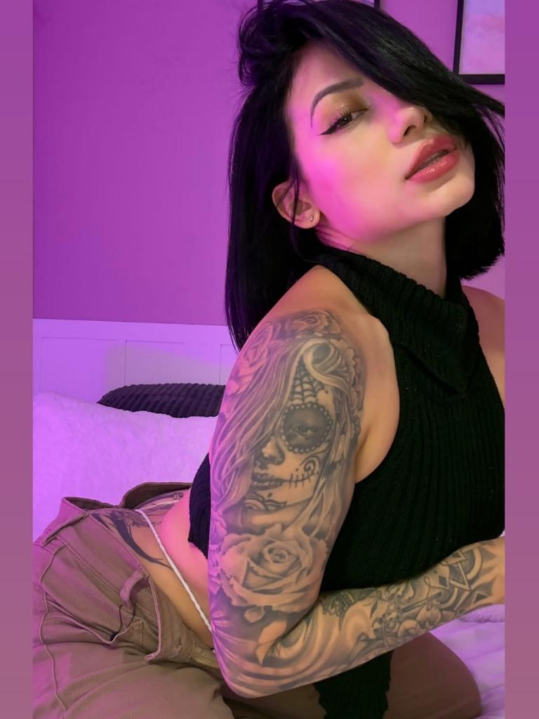 Chica busca chico en Granada: 