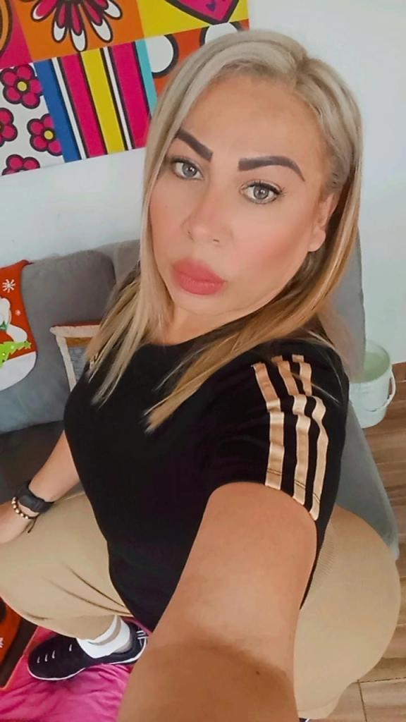 602418903: Chica busca chico en Barcelona