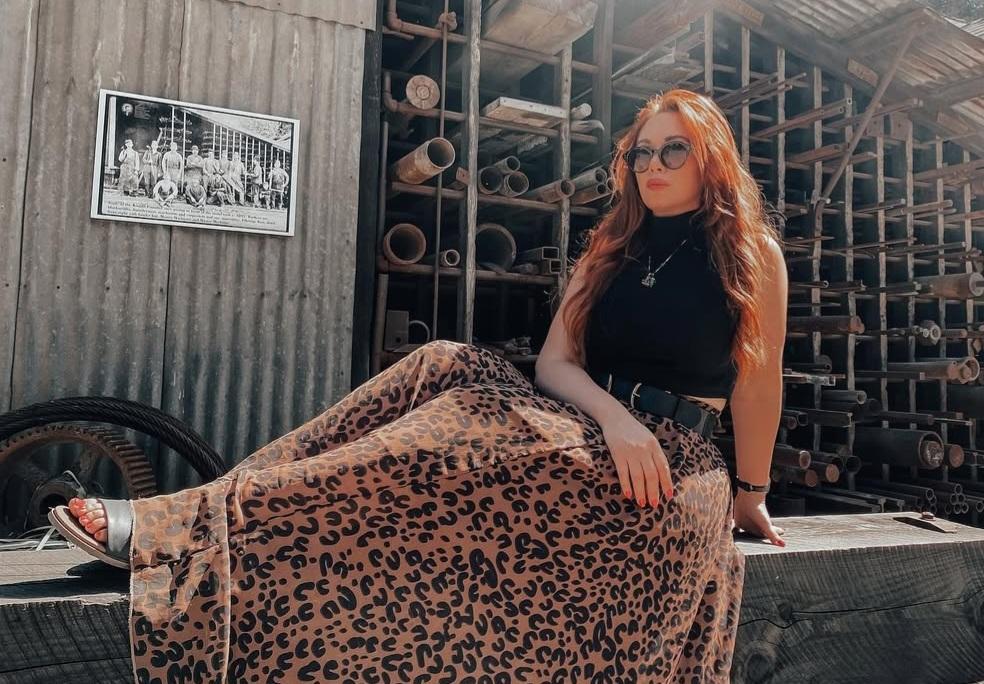 613686851: Chica busca chico en Sevilla