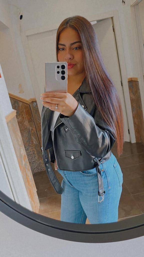 641382429: Chica busca chico en Valencia