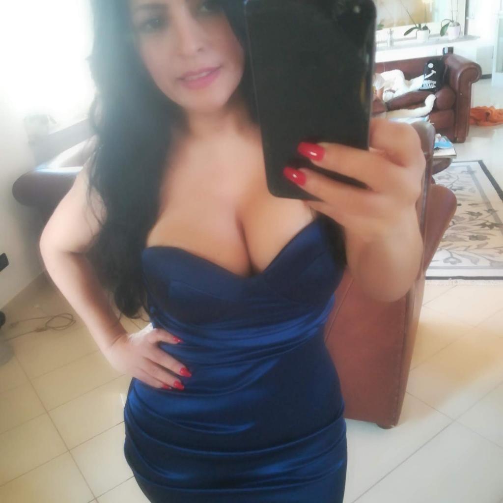 Chica busca chico en Tenerife: 