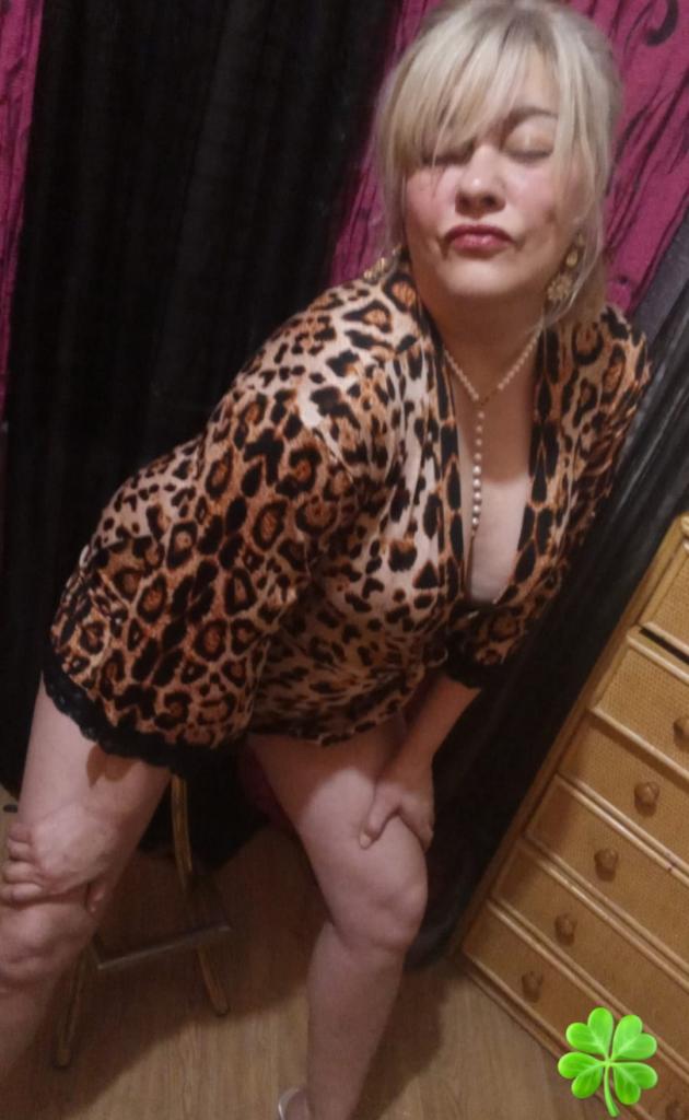 633412287: Chica busca chico en Murcia