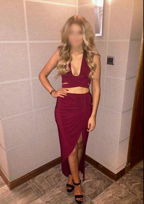 600976356: Chica busca chico en Lugo