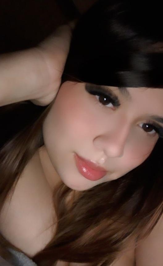 667587677: Chica busca chico en Madrid