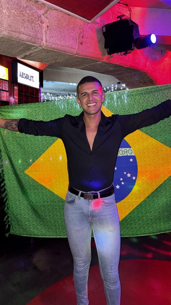 694213895: Chico busca chica en Madrid