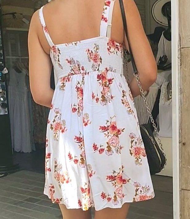 690811888: Chica busca chico en Cantabria