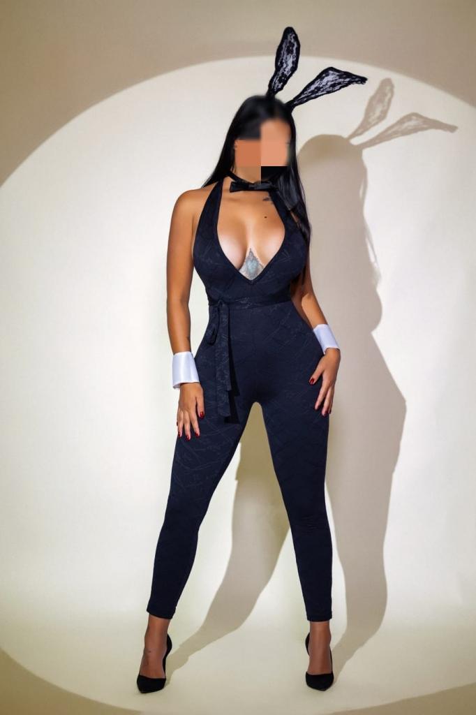 685195497: Chica busca chico en Granada