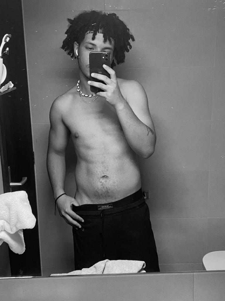 644190965: Chico busca chica en Navarra