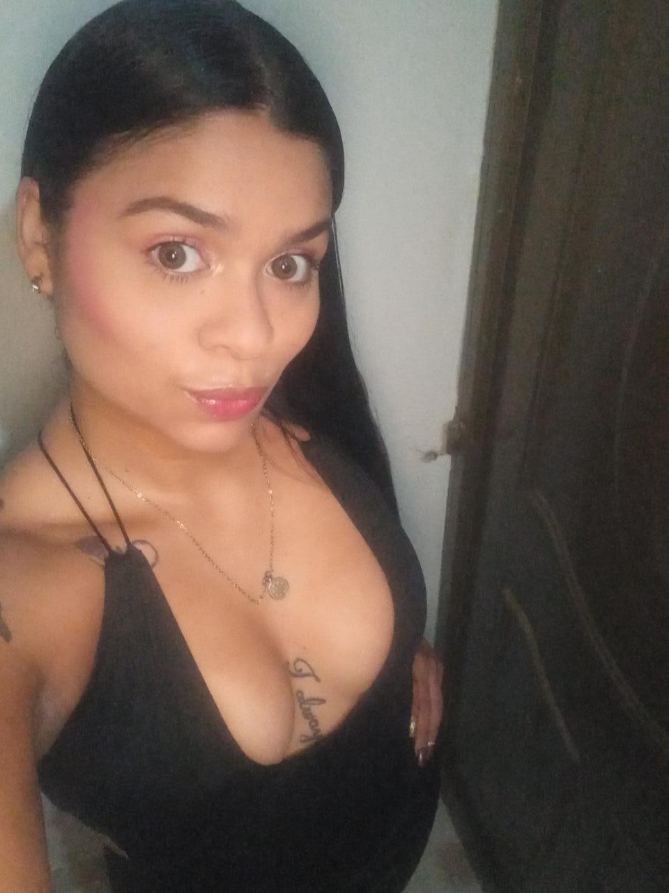 613617404: Chica busca chico en Almería