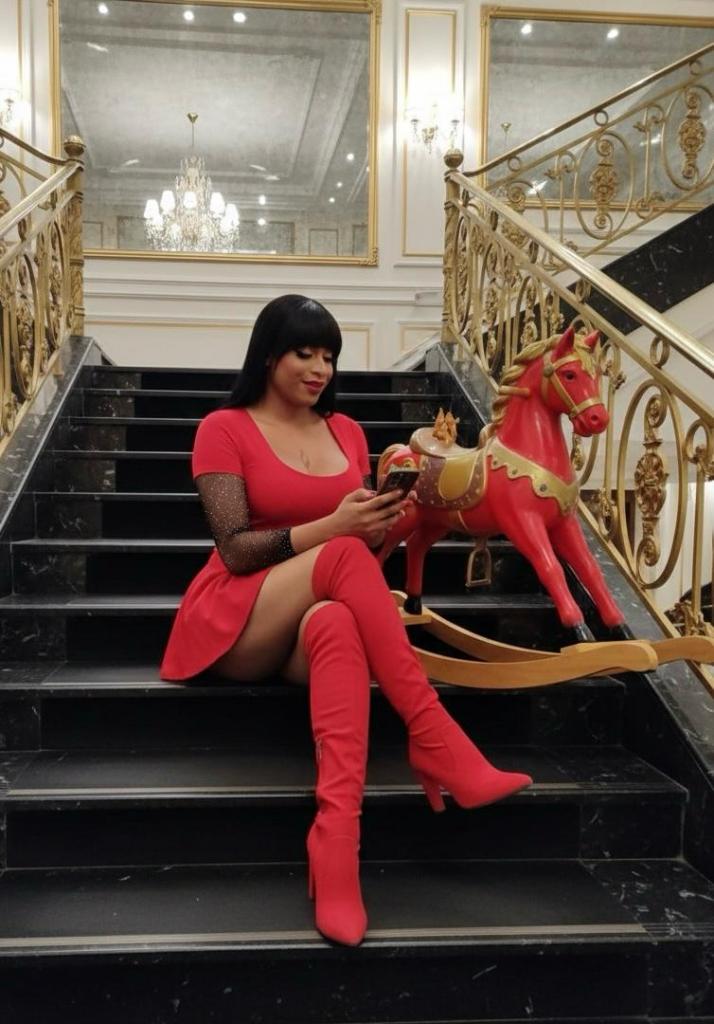 613757052: Transexual en Navarra