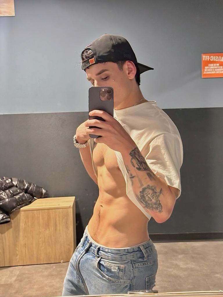 Chico busca chica en Valencia: 