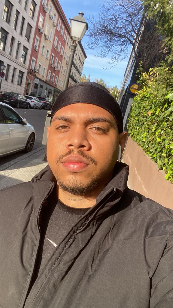 Chico busca chica en Madrid: 