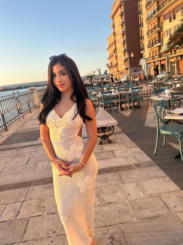 Chica busca chico en Málaga: Chica busca chico