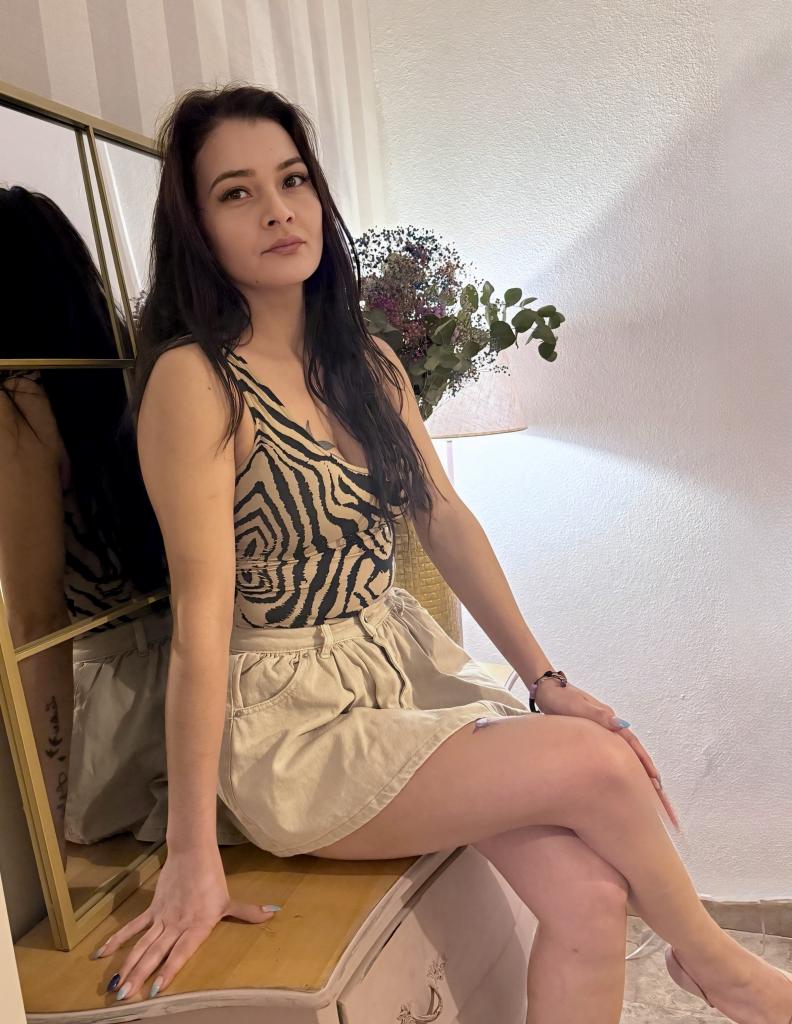 624315205: Chica busca chico en Valencia