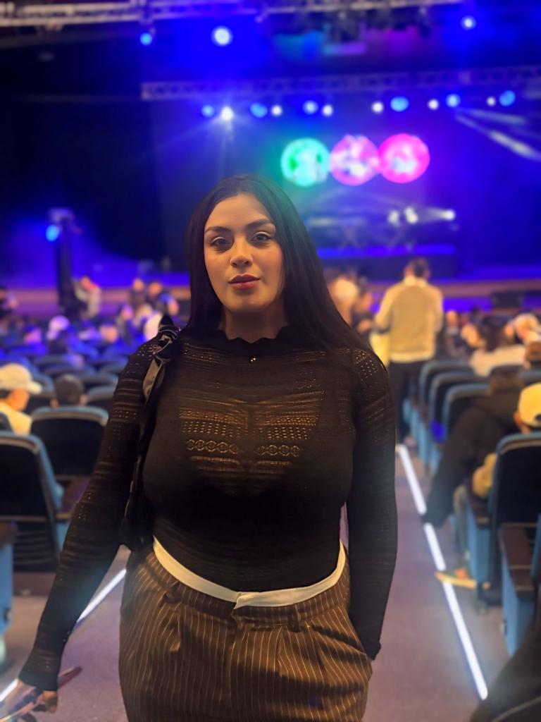 604191568: Chica busca chico en Barcelona