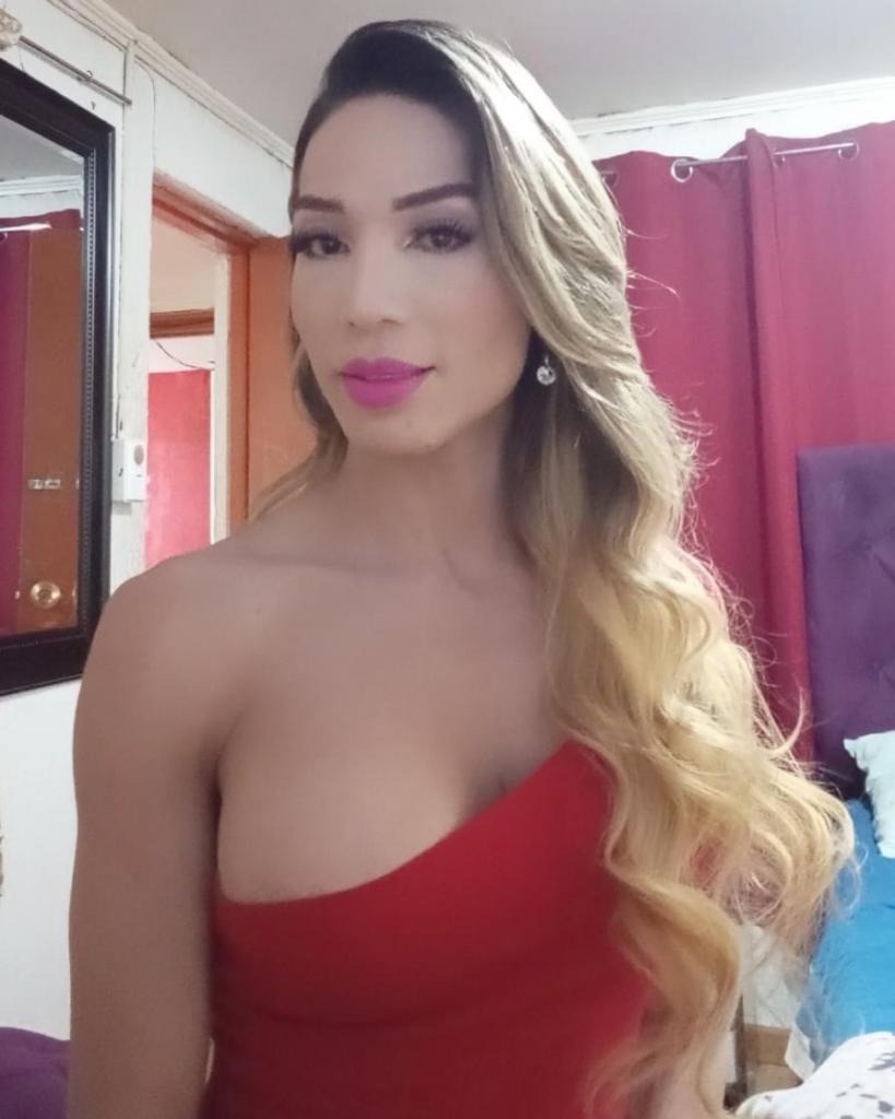 614040732: Travesti en Cádiz