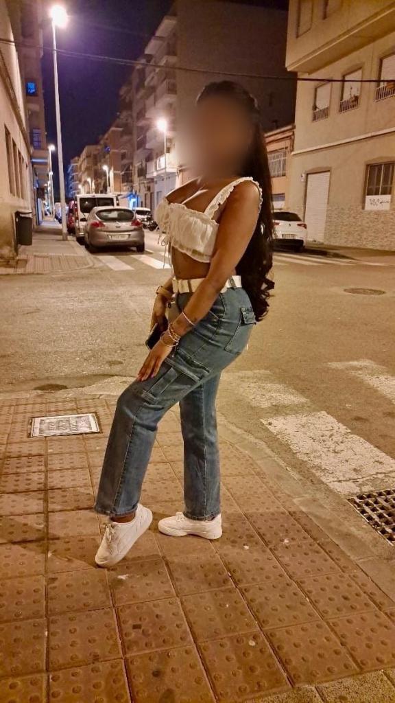 641613866: Chica busca chico en Madrid