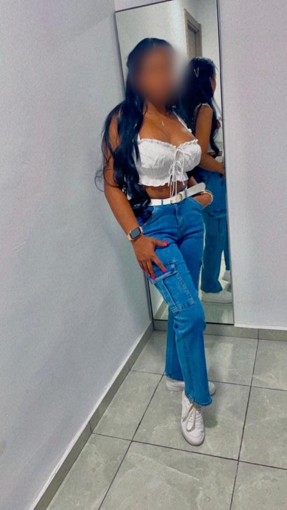 641613866: Chica busca chico en Madrid