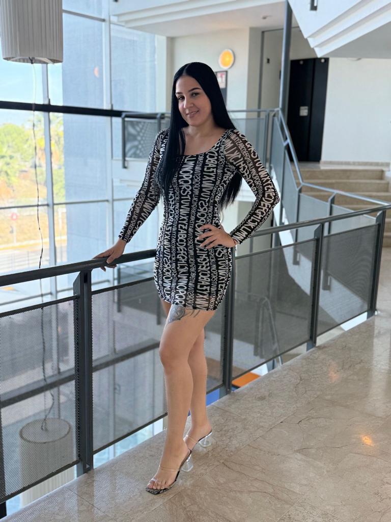 672643168: Chica busca chico en Málaga