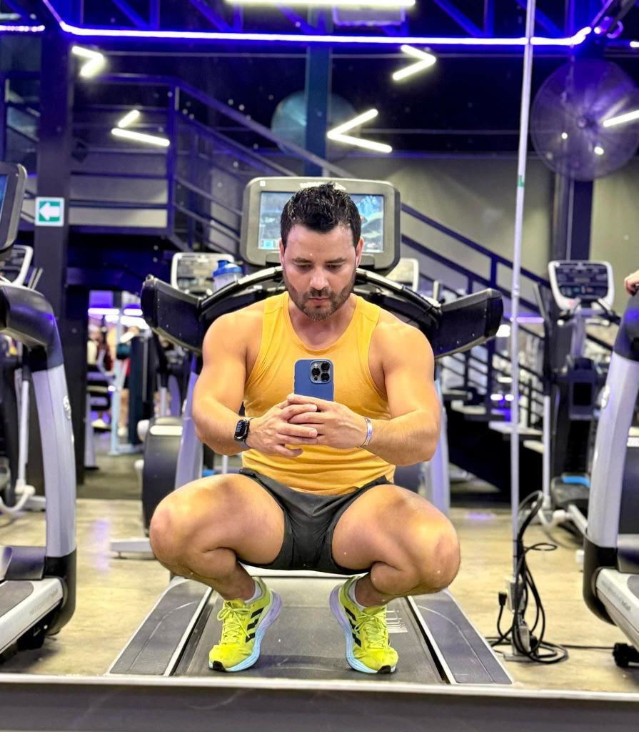 647802113: Chico busca chica en Madrid