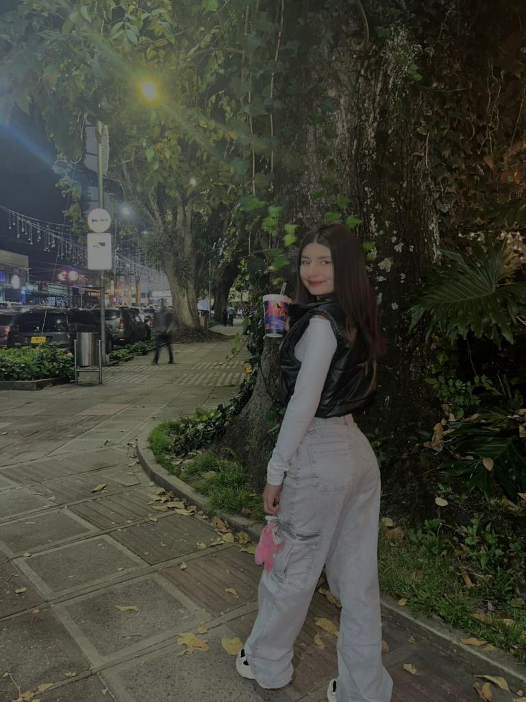 667041551: Chica busca chico en Álava