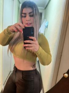 695284051: Chica busca chico en Barcelona