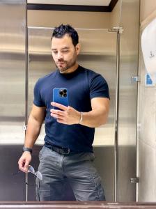 647802113: Chico busca chica en Madrid