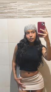 689855644: Chica busca chico en Barcelona