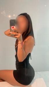 611024229: Chica busca chico en Madrid