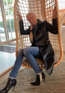 689651877: Chica busca chico en Valencia