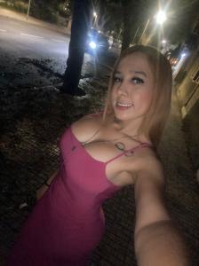 666376395: Chica busca chico en Barcelona