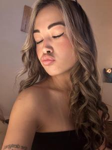 697994736: Chica busca chico en Barcelona