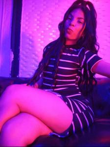 667076873: Chica busca chico en Barcelona