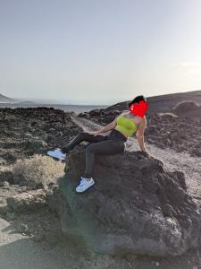 666370557: Chica busca chico en Madrid