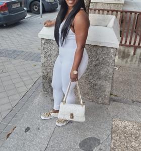 614896970: Chica busca chico en Madrid