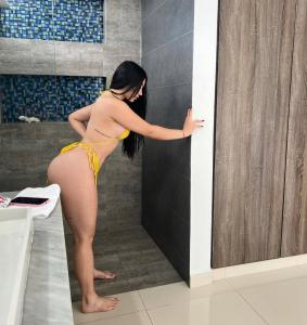 647206944: Chica busca chico en Pontevedra