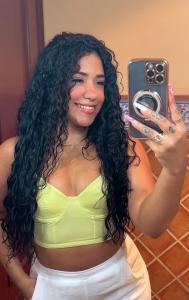 645952609: Chica busca chico en Sevilla