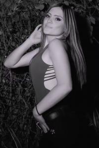 632613084: Chica busca chico en Ibiza