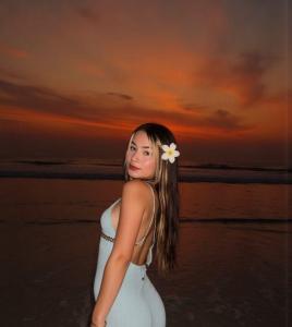 687117871: Chica busca chico en Málaga