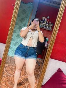 631759115: Chica busca chico en Barcelona