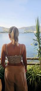 614108110: Chica busca chico en Mallorca