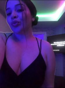 602345294: Chica busca chico en Ceuta