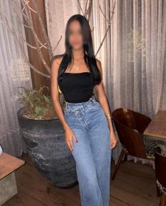 631510962: Chica busca chico en Valencia