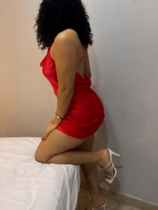 614656780: Chica busca chico en Sevilla