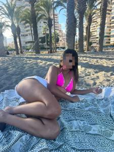 673931814: Chica busca chico en Málaga