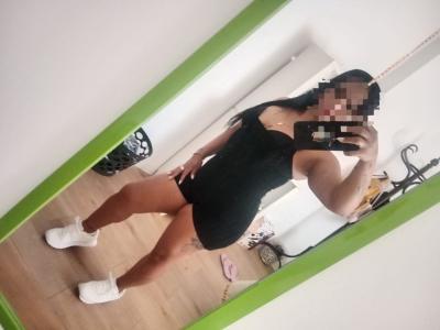 611570054: Chica busca chico en Alicante