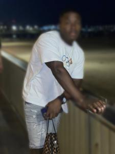 622024214: Chico busca chica en Barcelona