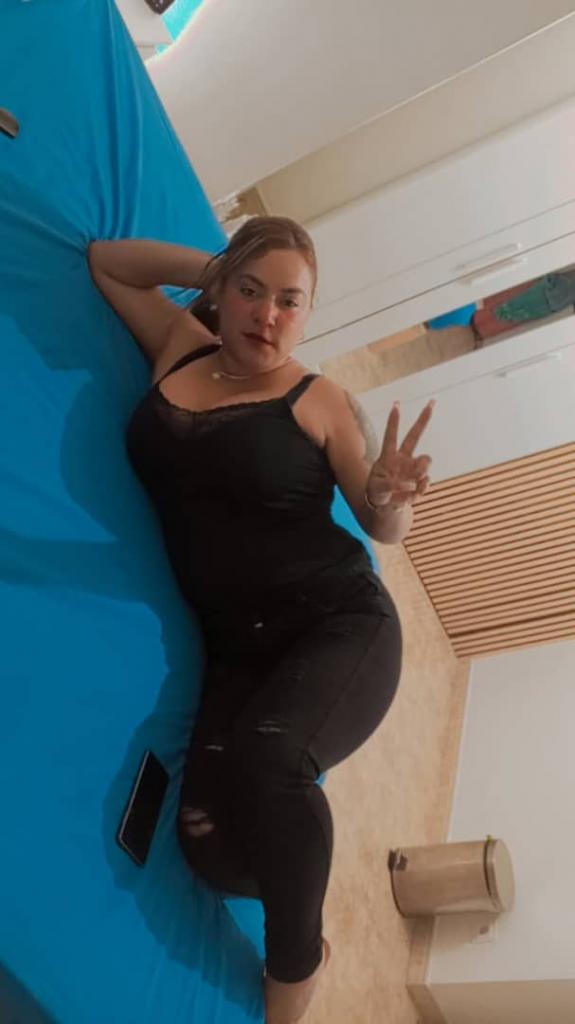 647291348: Chica busca chico en Mallorca