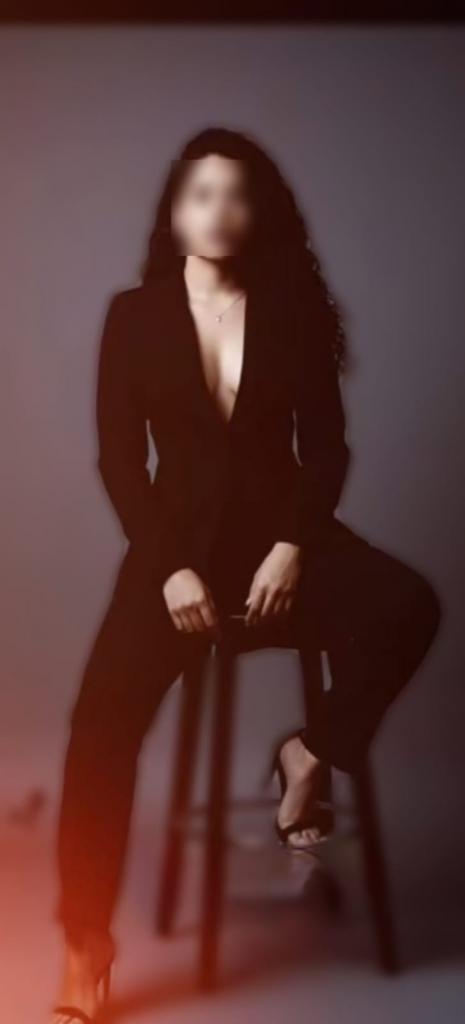 614749926: Chica busca chico en Cantabria