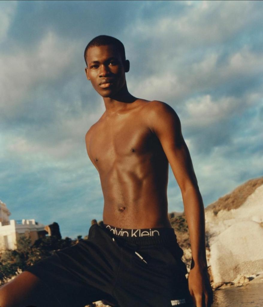 Chico busca chica en Sevilla: 